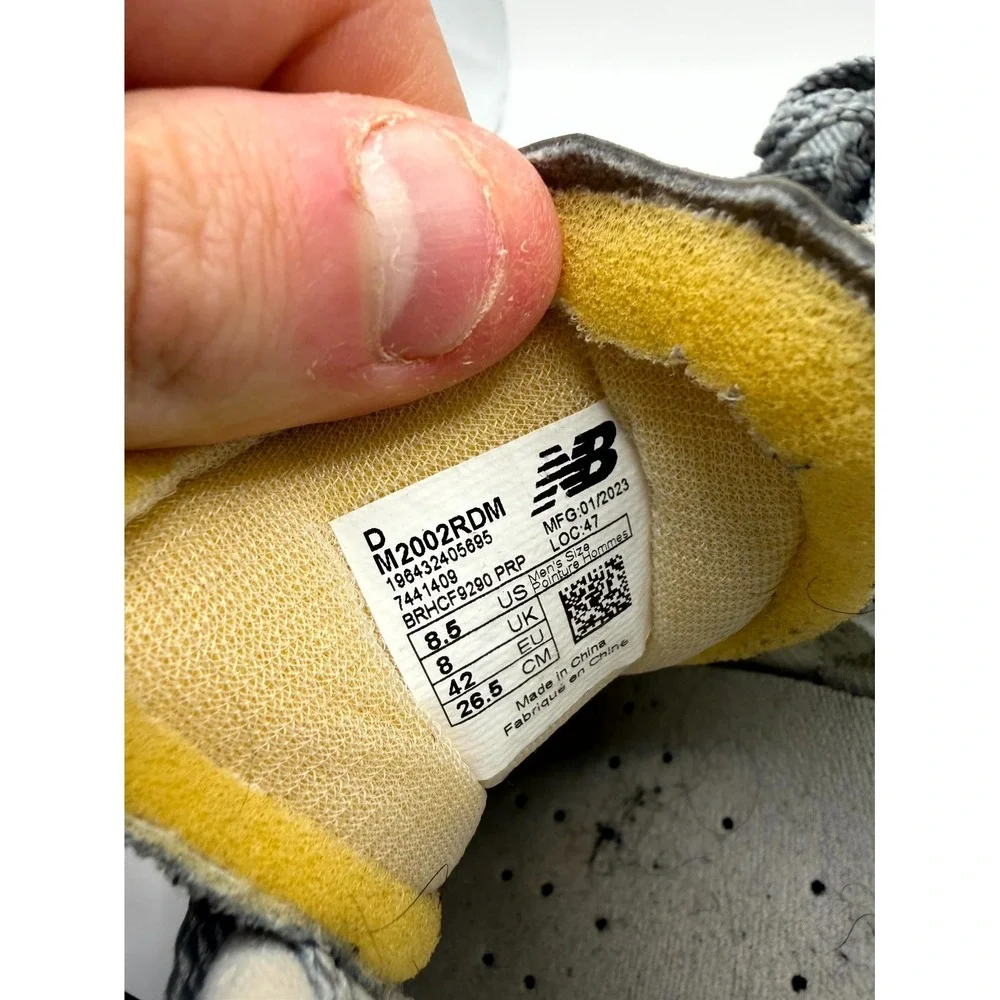 New Balance 2002R M2002RDM Mens 8.5 D Sneaker Protection Pack Gray Suede‎ Shoes